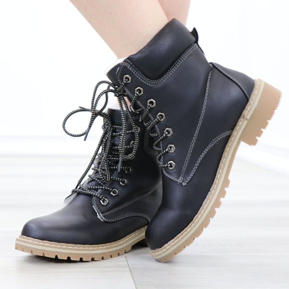 Sherpa Lined Woman's Faux Leather Lug-Sole Combat Ankle Boots - Picture 3 of 13